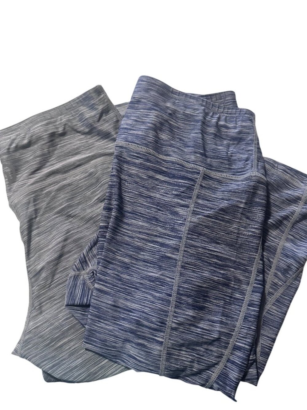 Lot of 2 leggings cropped gray and blue in colorSports wear size L and XL